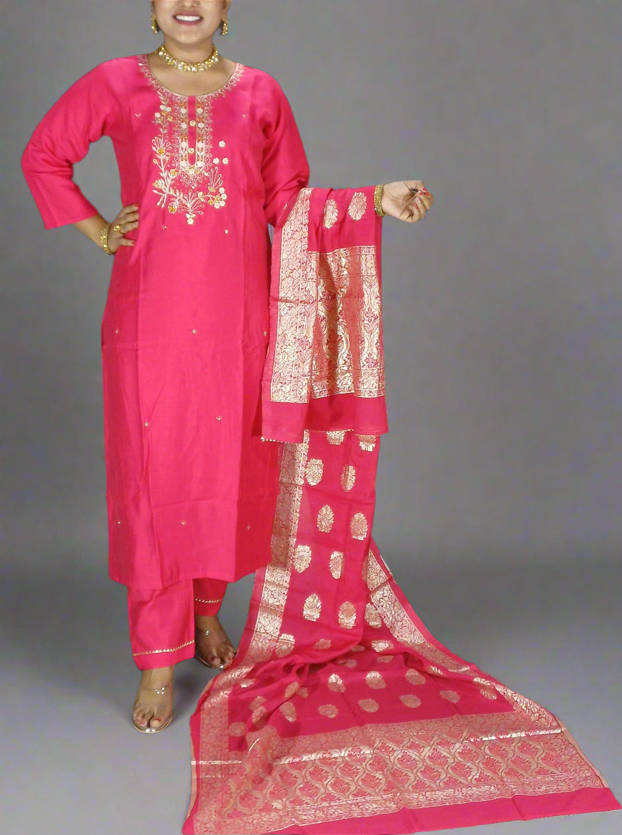 Saanvi Three Piece Straight Cut Kurti Set
