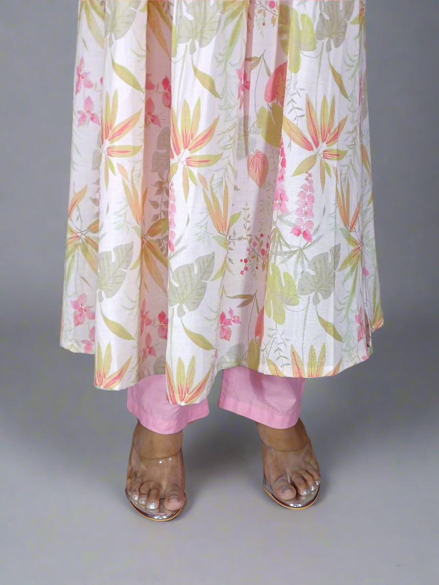 Saanvi Three Piece Straight Cut Kurti Set