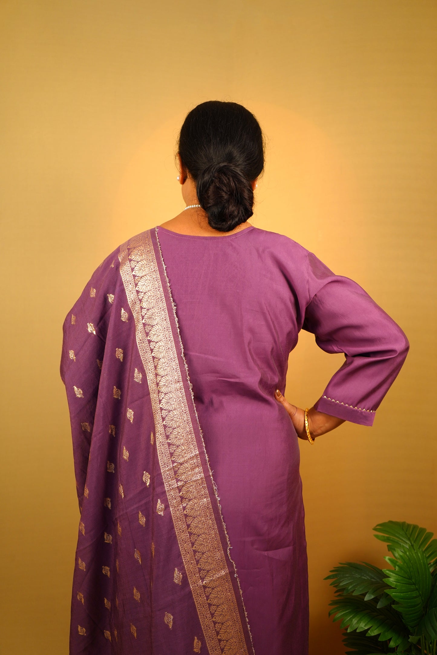 Esha Three Piece Straight Cut Kurti Set