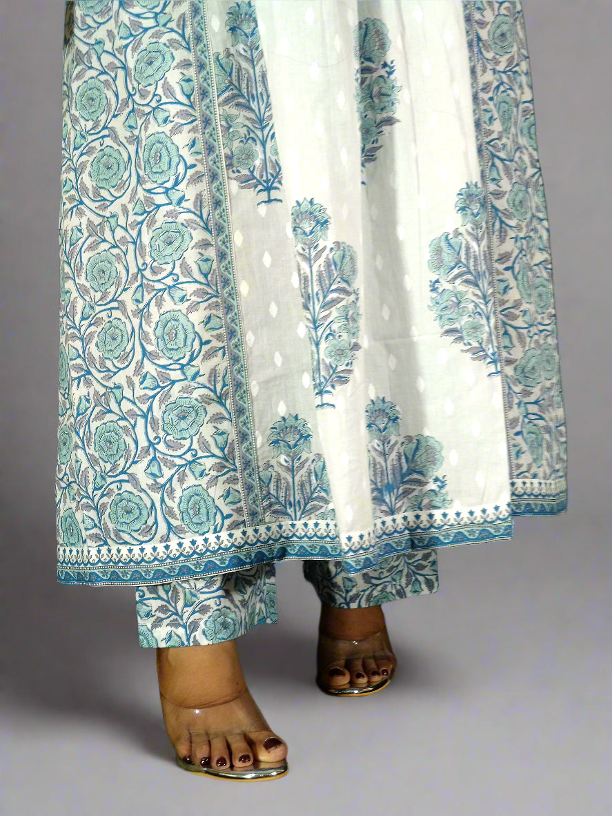 Vyoma Three Piece Naira Cut Kurti Set