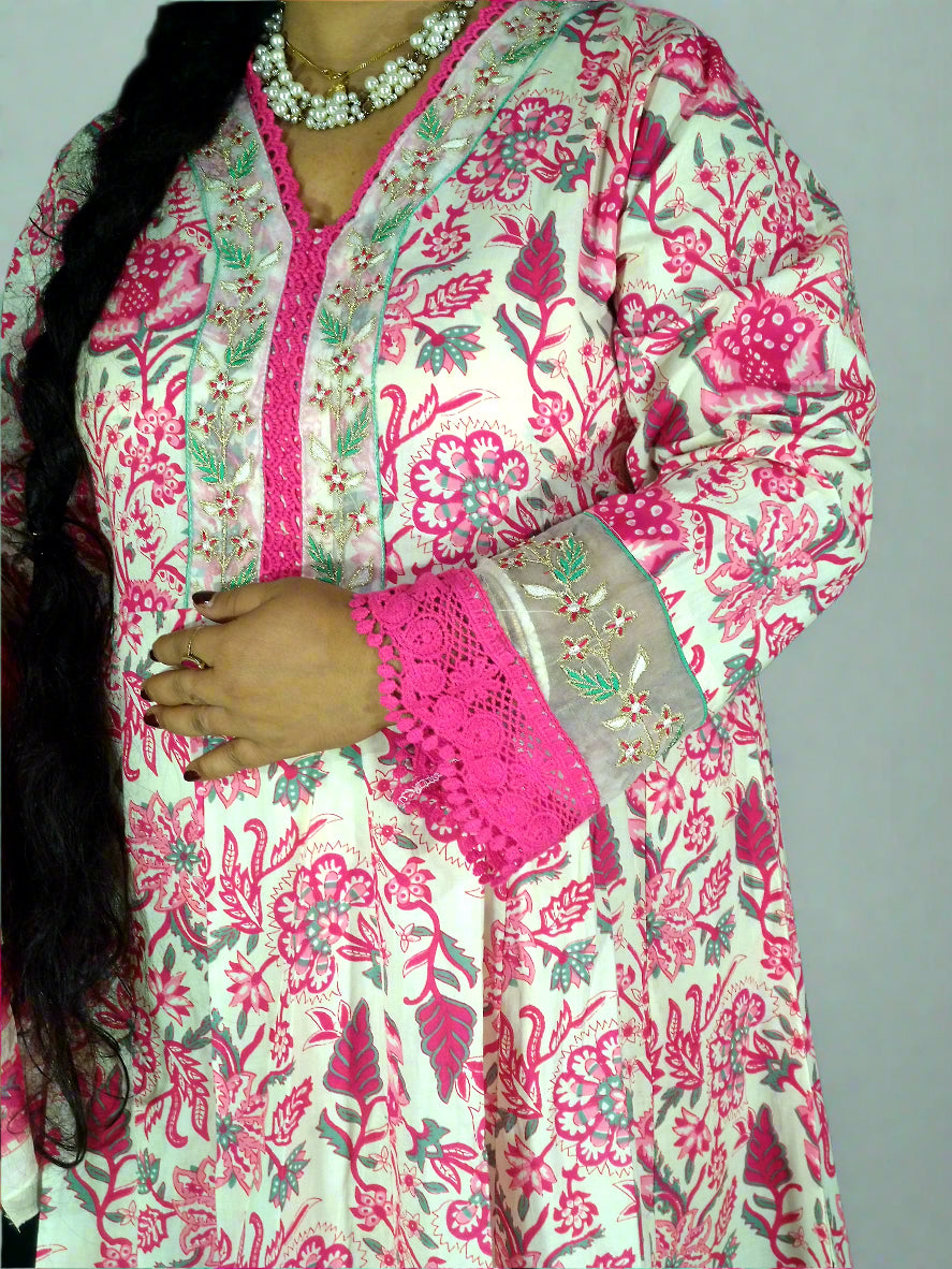 Saanvi Three Piece Anarkali Cut Kurti Set