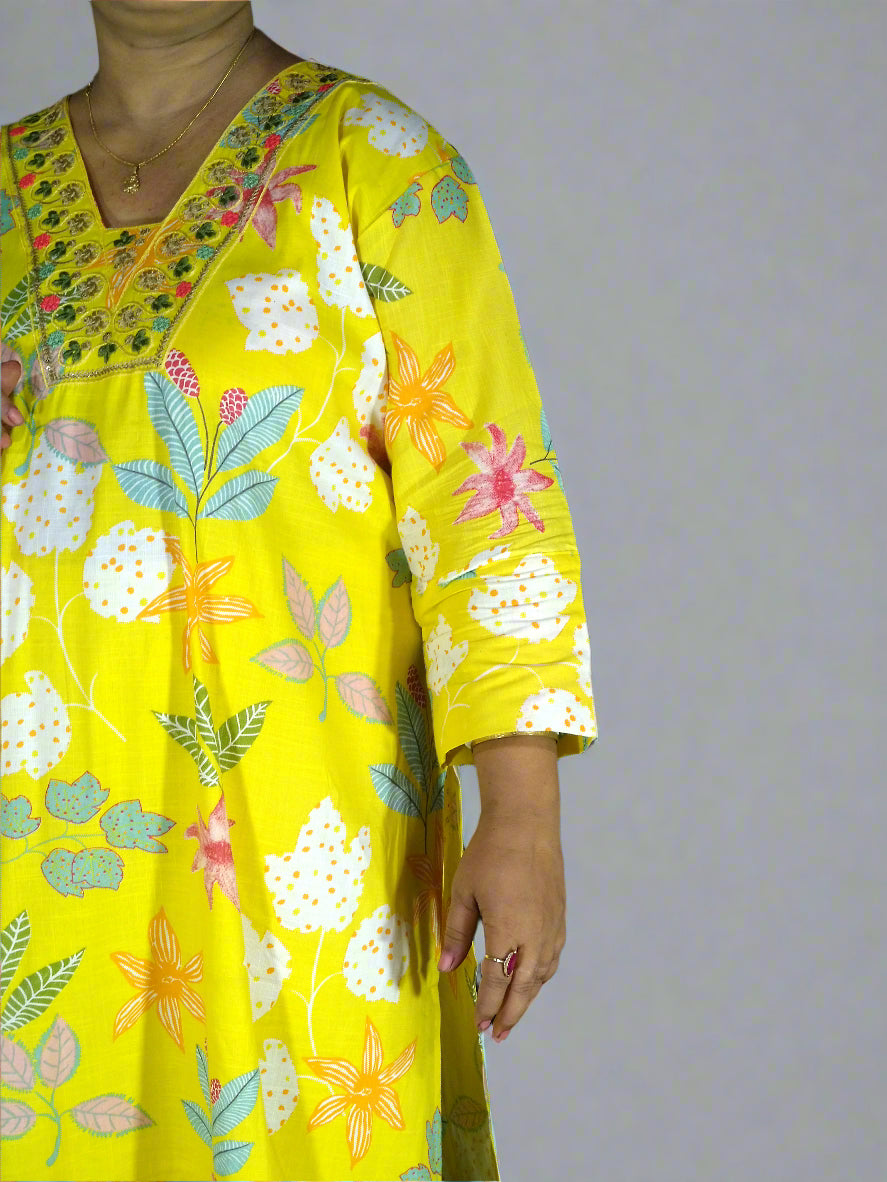 Taraana Three Piece Straight Cut Kurti Set