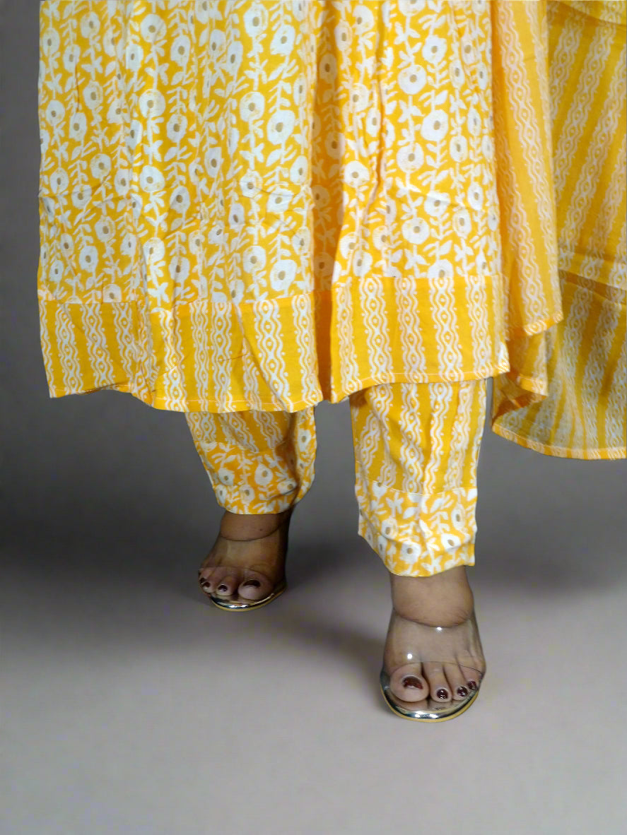 Taraana Three Piece A-Line Cut Kurti Set