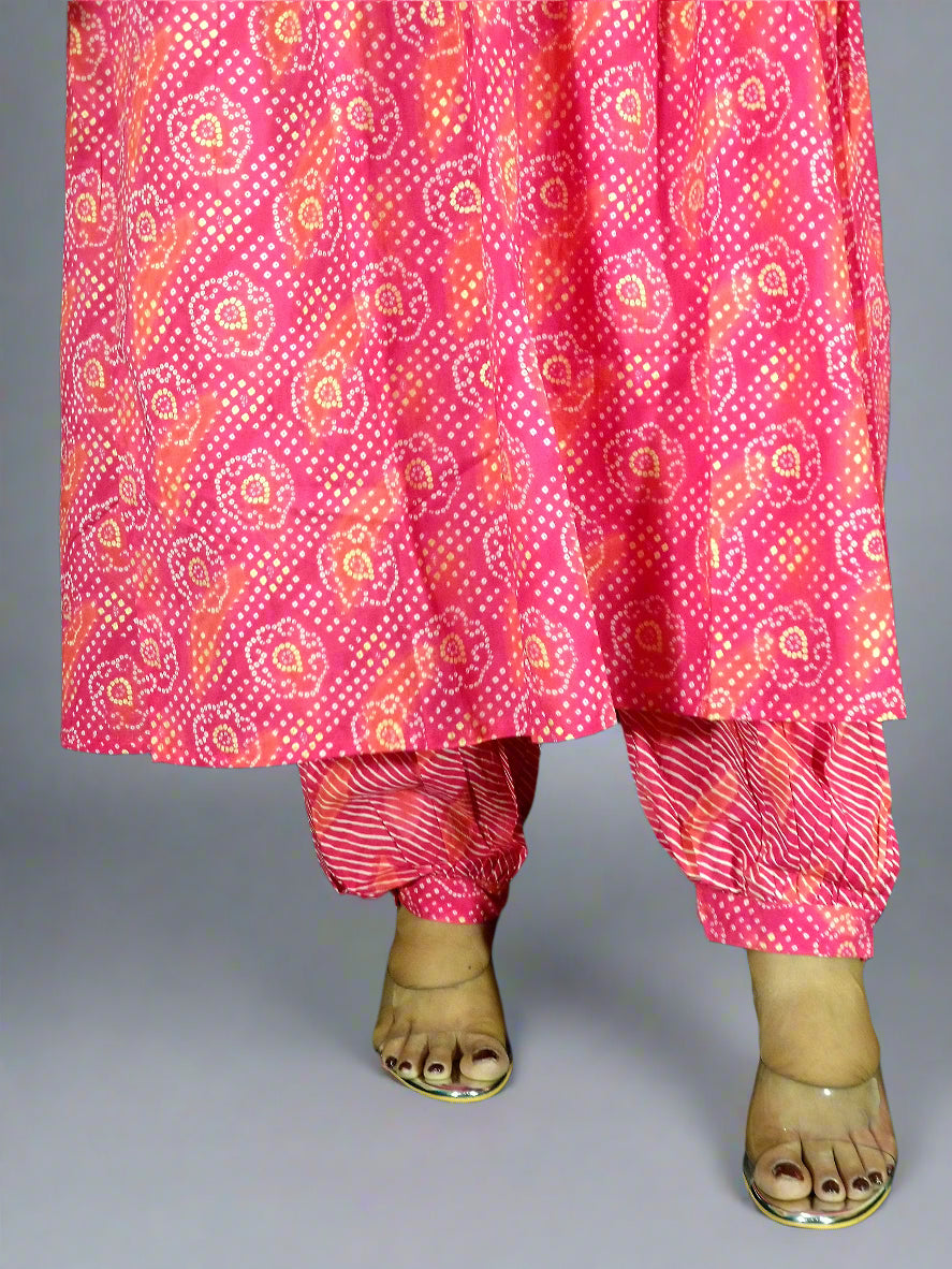 Saanvi Three Piece Aaliya Cut Kurti Set