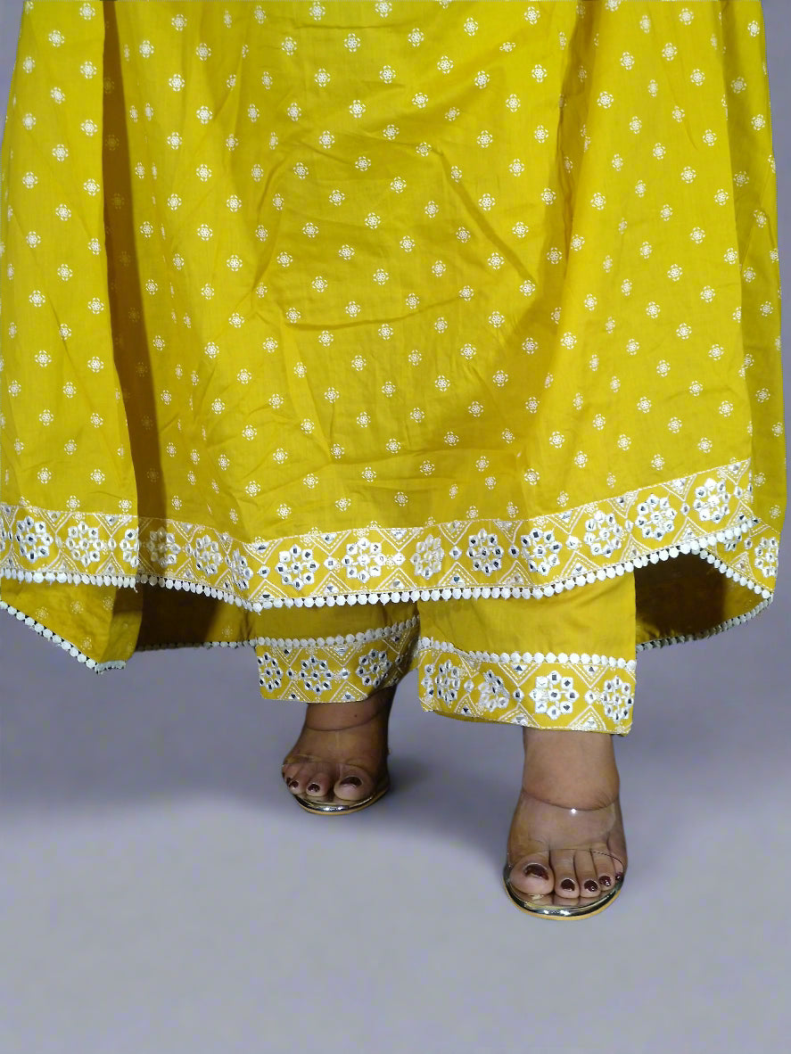 Taraana Three Piece Aaliya Cut Kurti Set