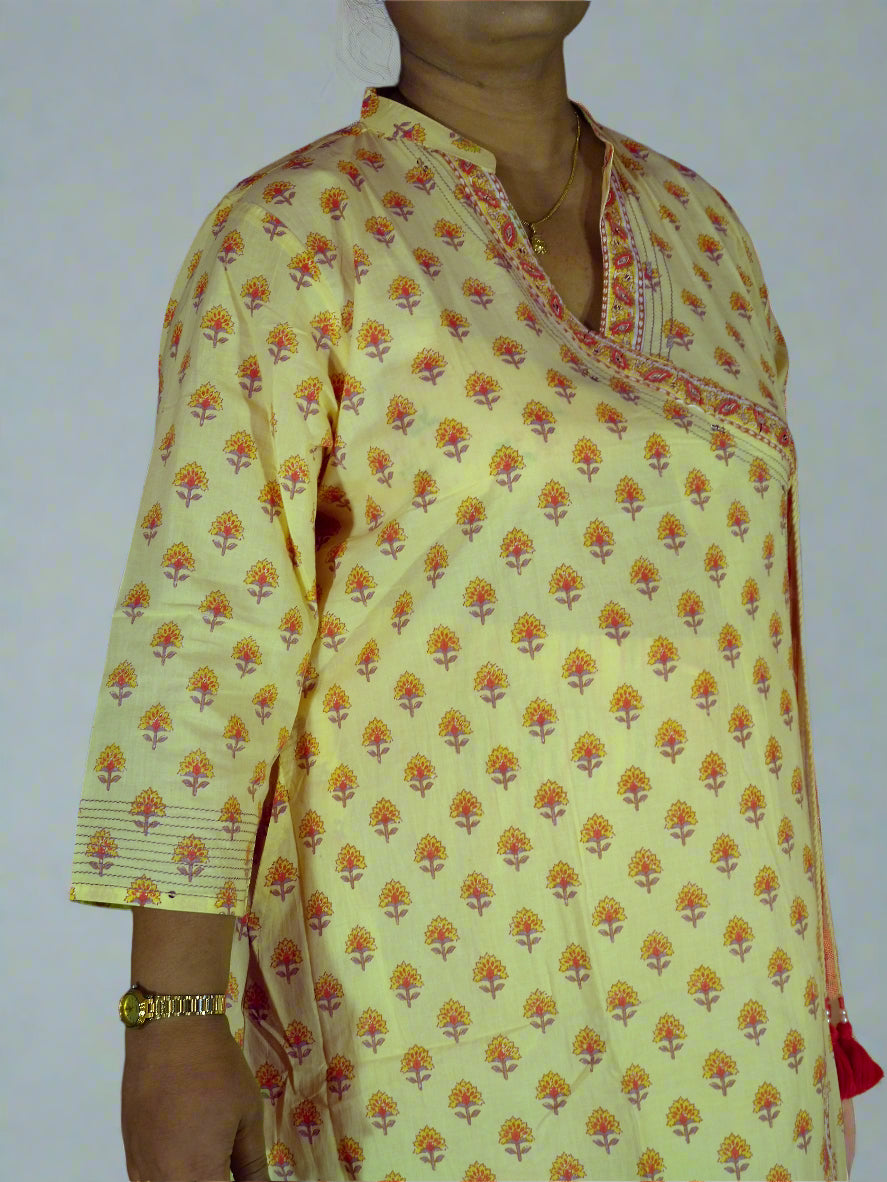 Taraana Three Piece Anghrakha Cut Kurti Set