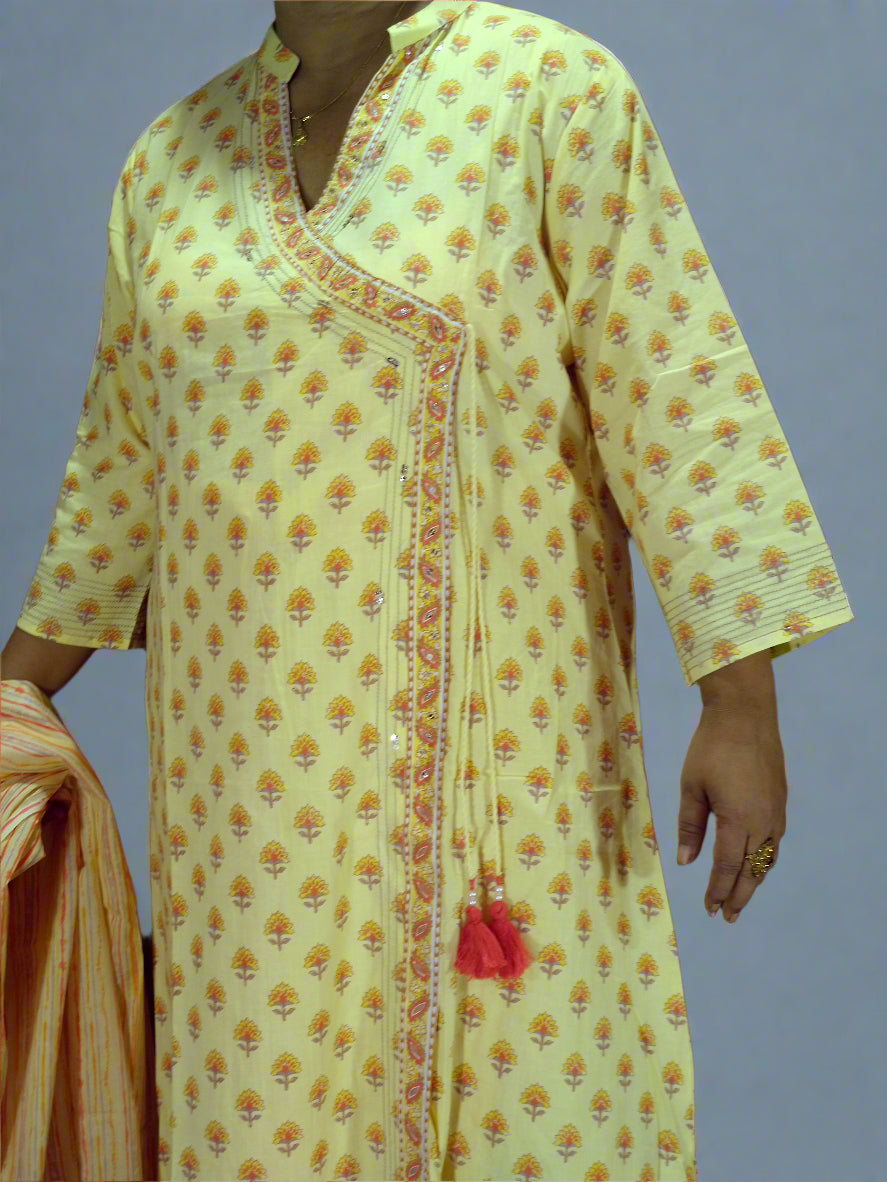 Taraana Three Piece Anghrakha Cut Kurti Set