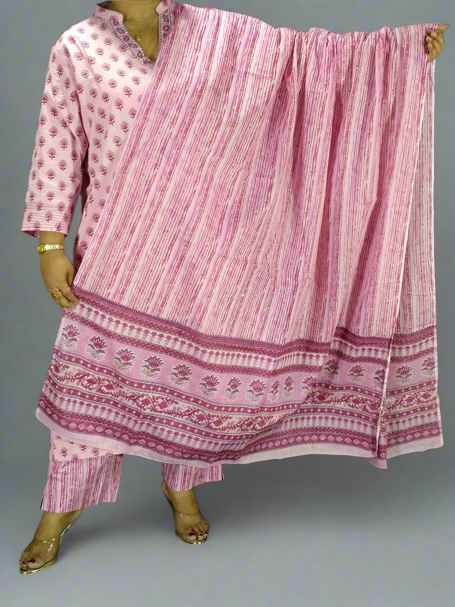 Saanvi Three Piece Anghrakha Cut Kurti Set