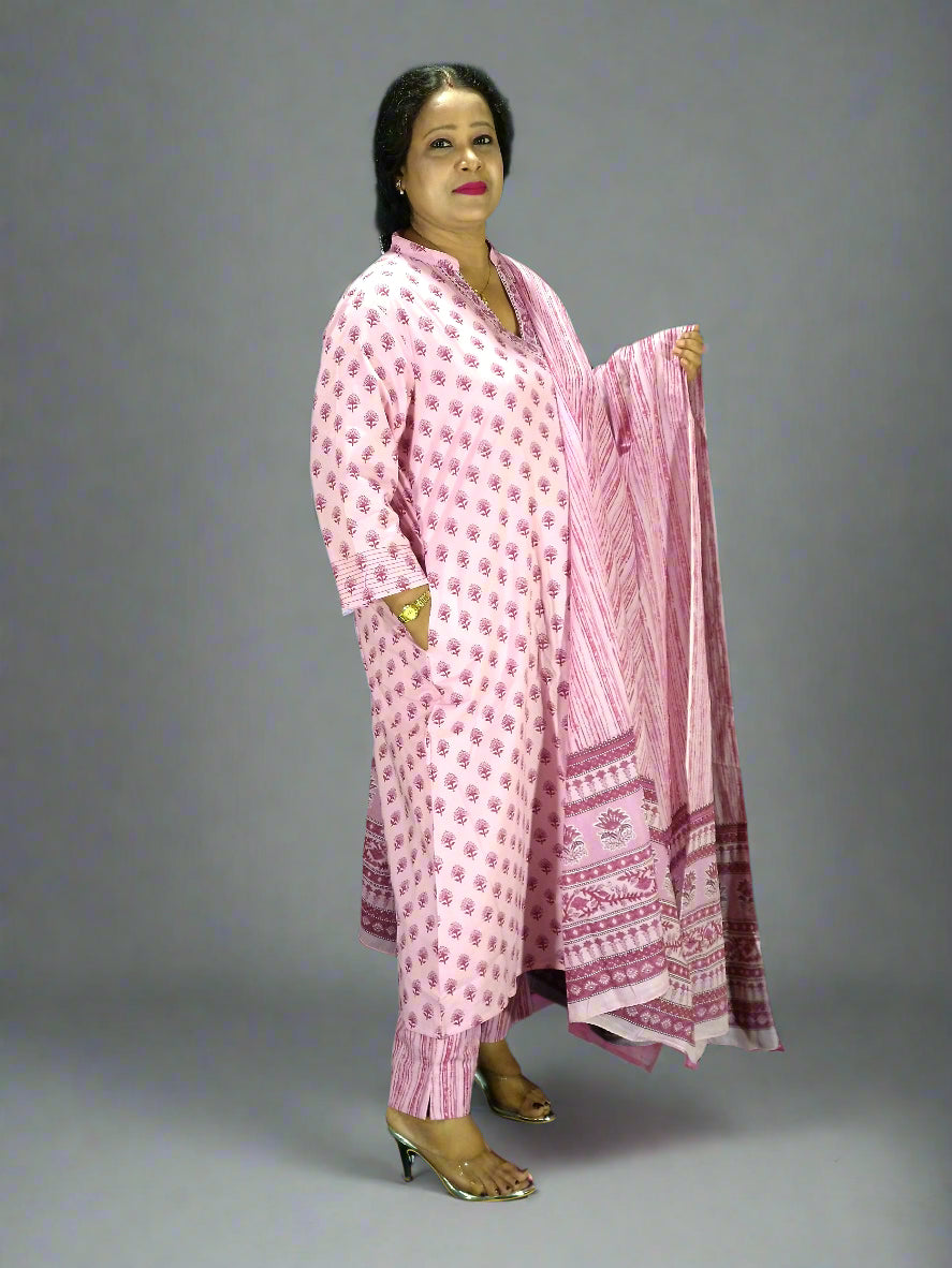 Saanvi Three Piece Anghrakha Cut Kurti Set