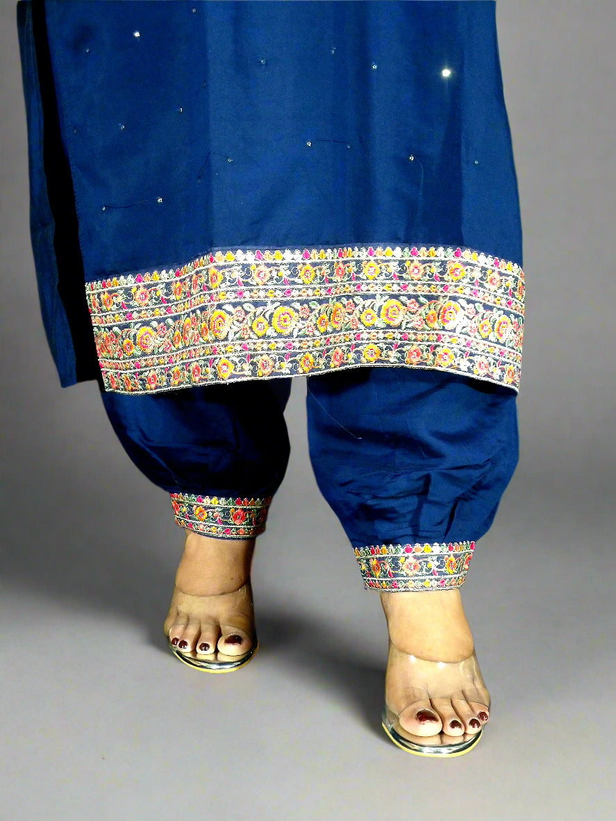 Neelam Three Piece Straight Cut Kurti Set
