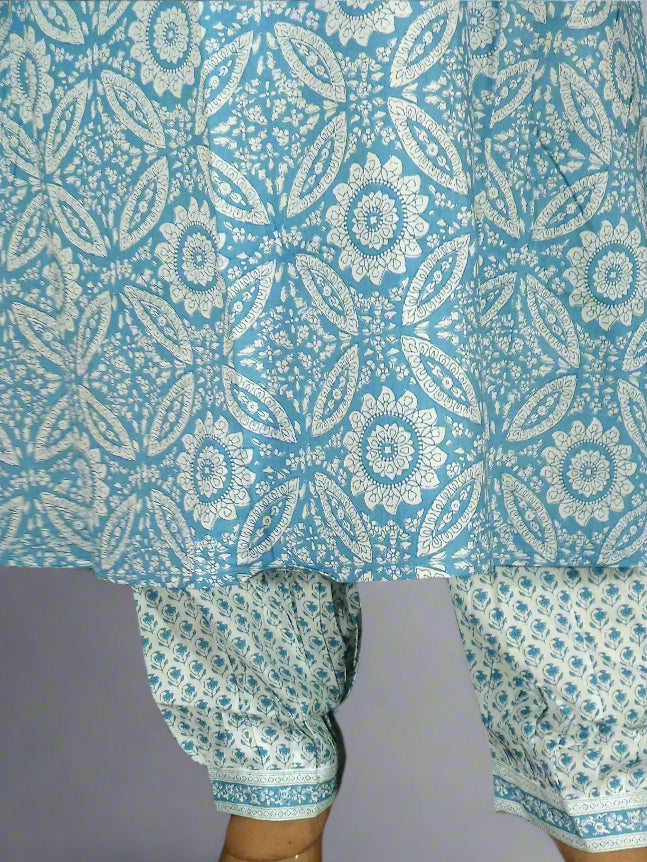 Vyoma Three Piece Straight Cut Kurti Set