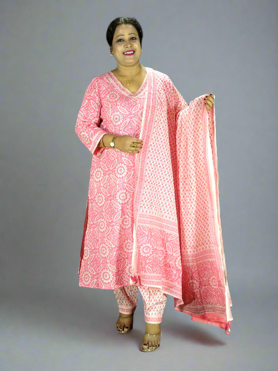 Saanvi Three Piece Straight Cut Kurti Set