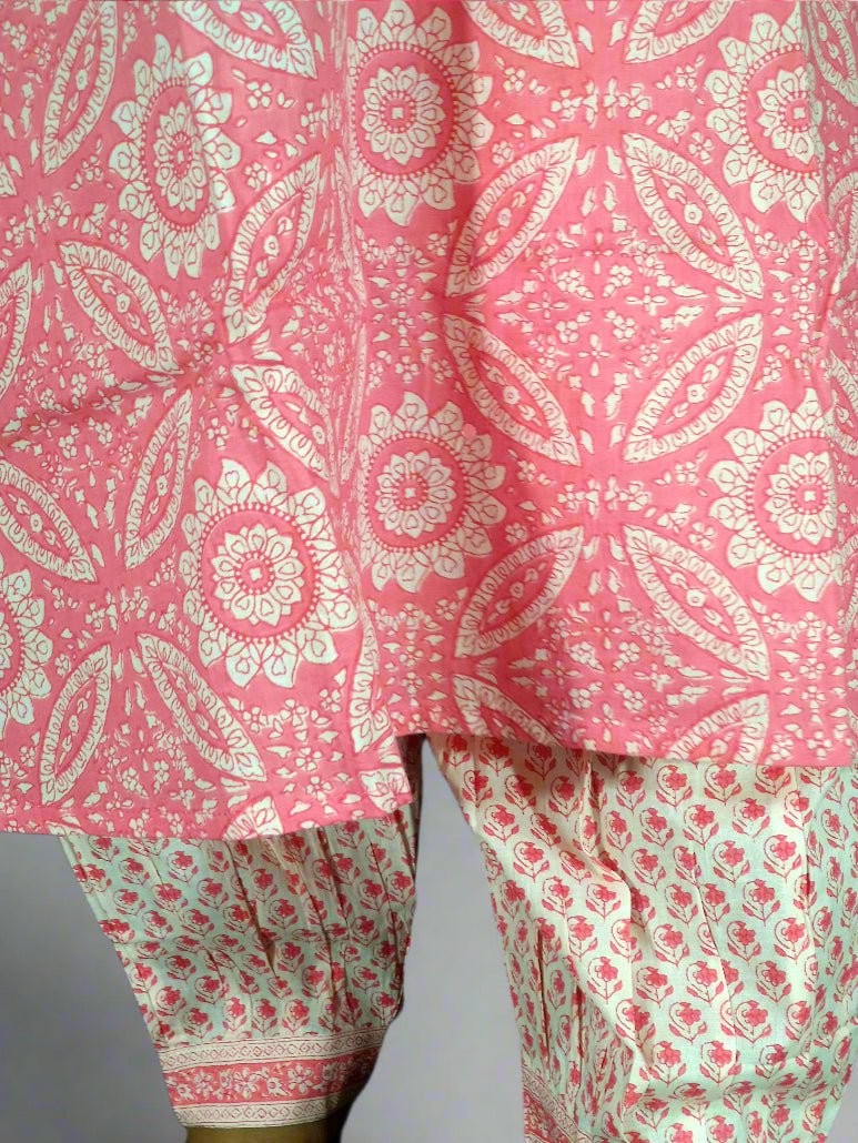 Saanvi Three Piece Straight Cut Kurti Set