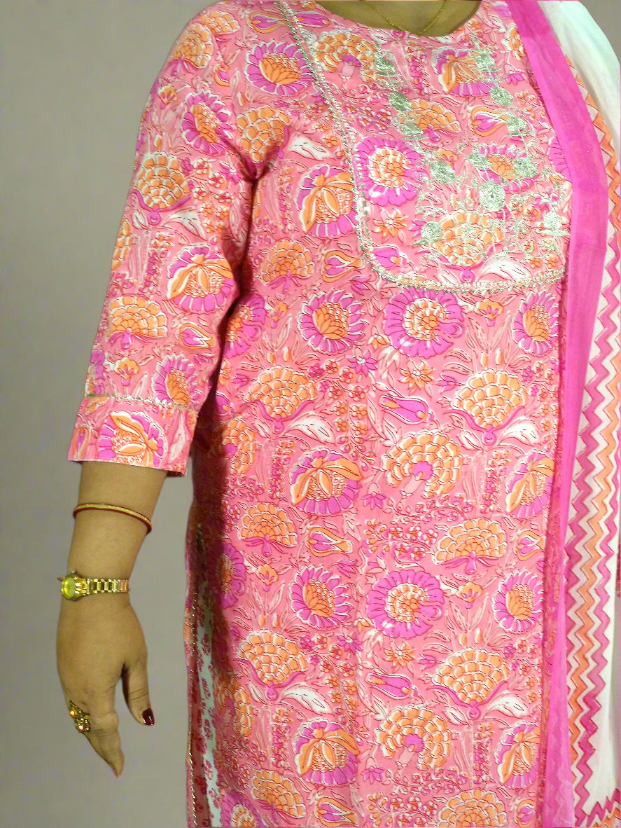 Saanvi Three Piece Straight Cut Kurti Set
