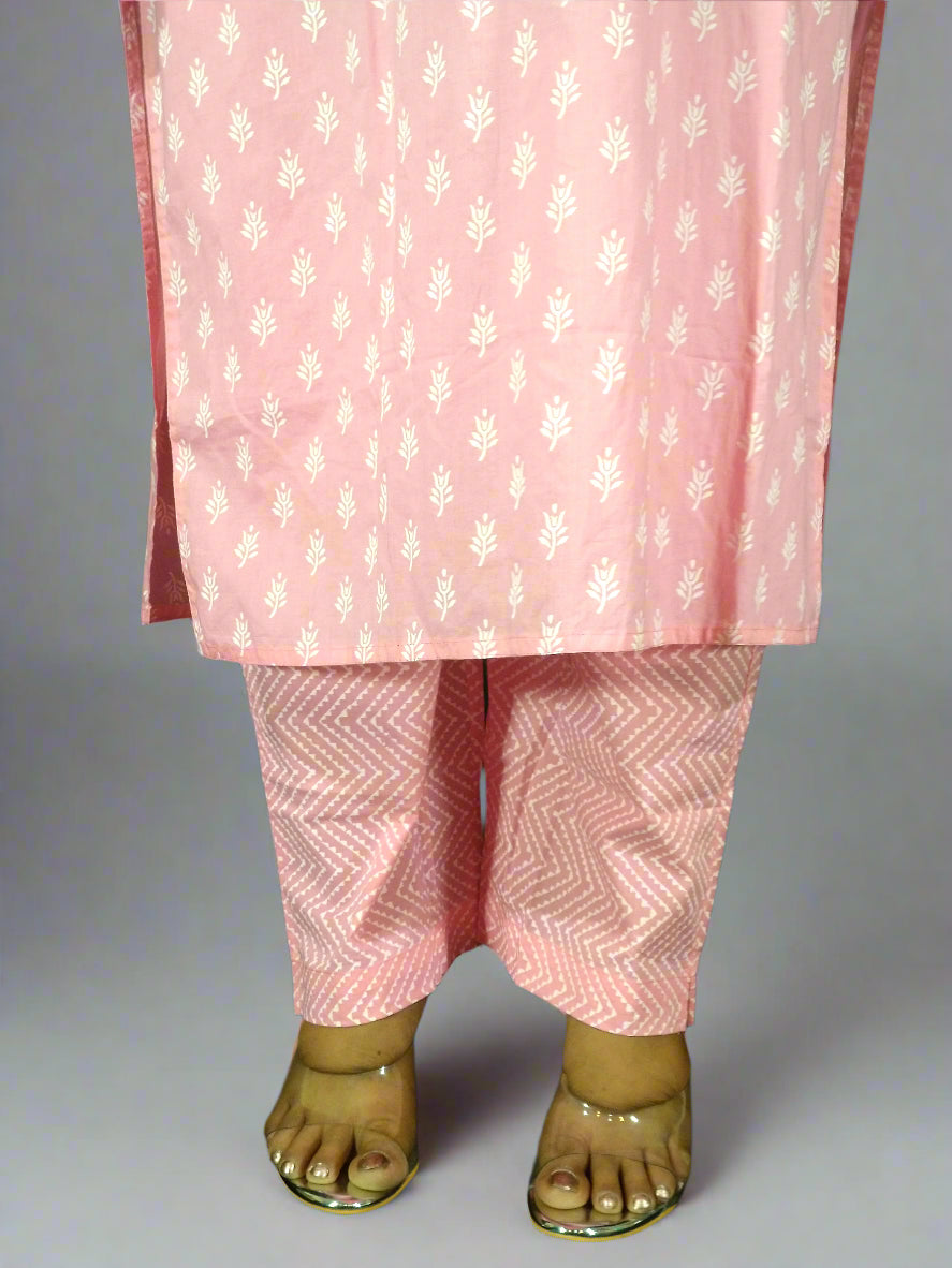 Saanvi Three Piece Straight Cut Kurti Set