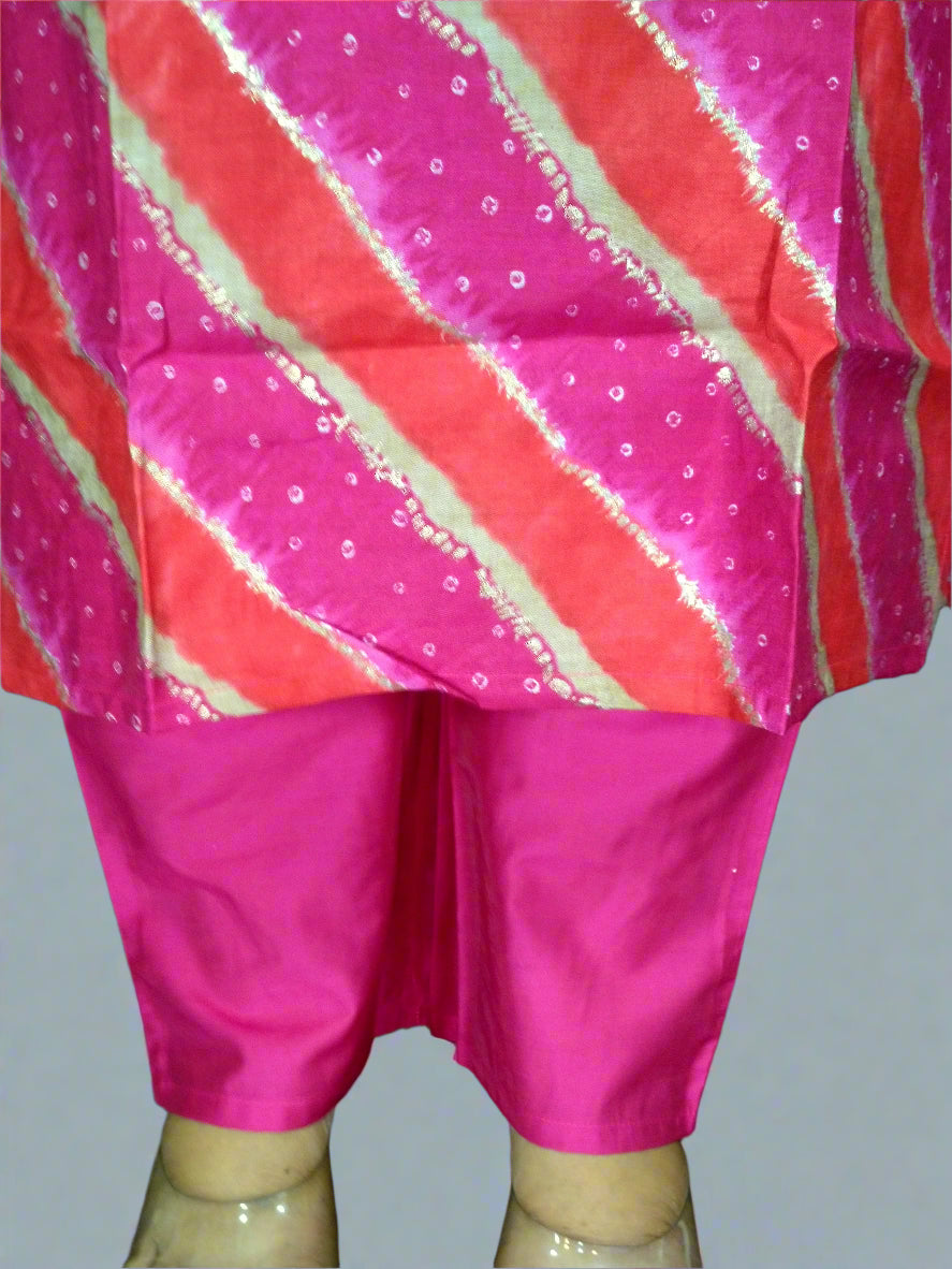 Saanvi Three Piece Straight Cut Kurti Set