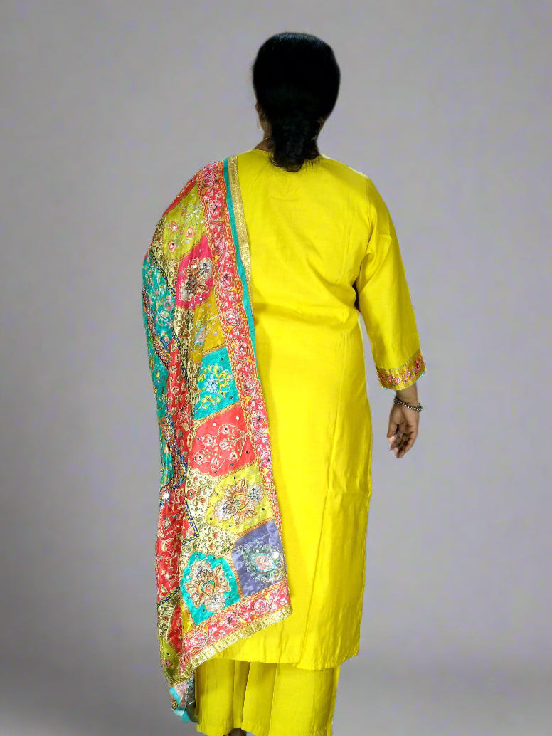 Taraana Three Piece Straight Cut Kurti Set