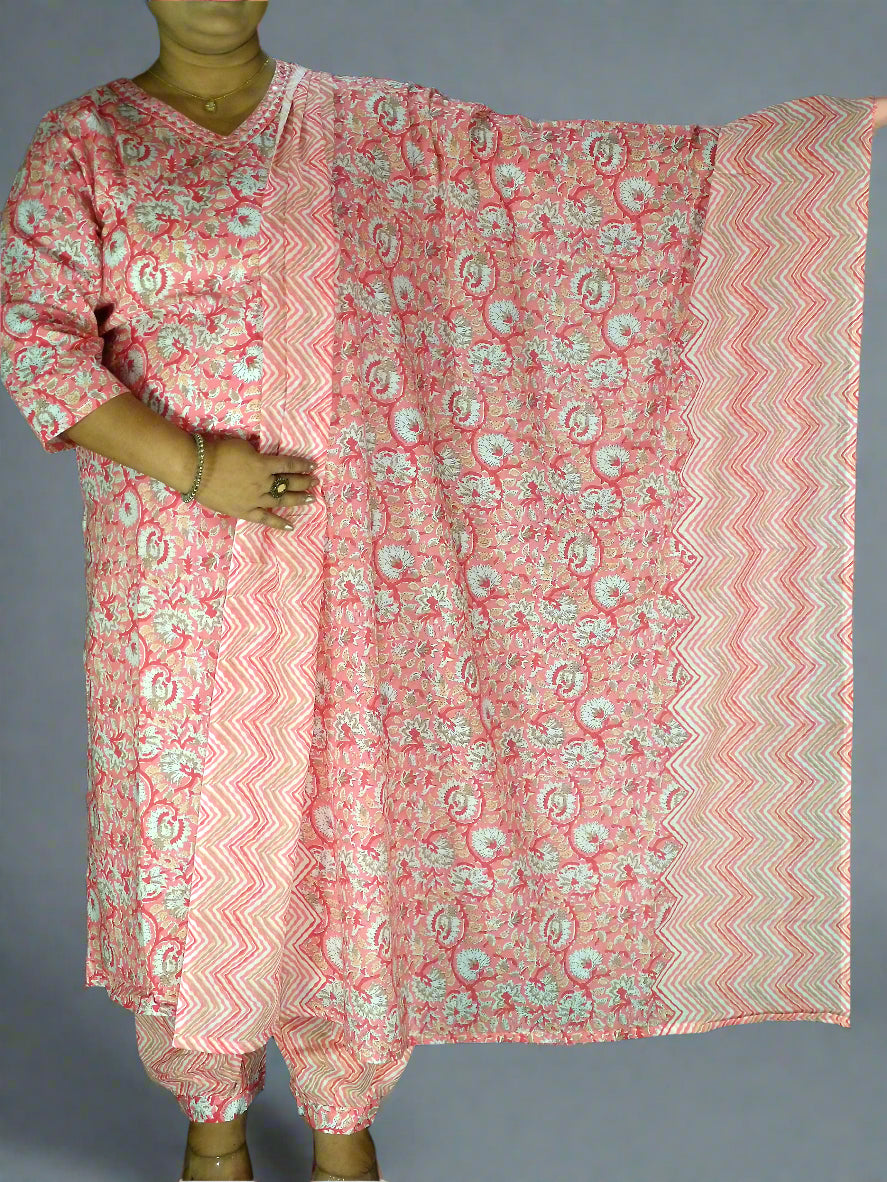 Saanvi Three Piece Straigt Cut Kurti Set