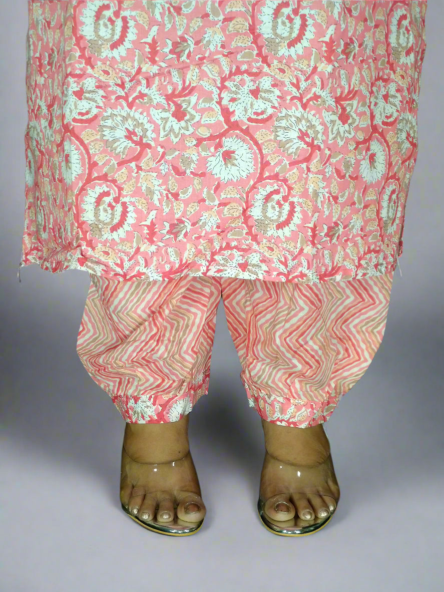 Saanvi Three Piece Straigt Cut Kurti Set