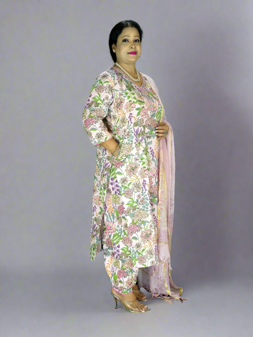 Saanvi Three Piece Straight Cut Kurti Set