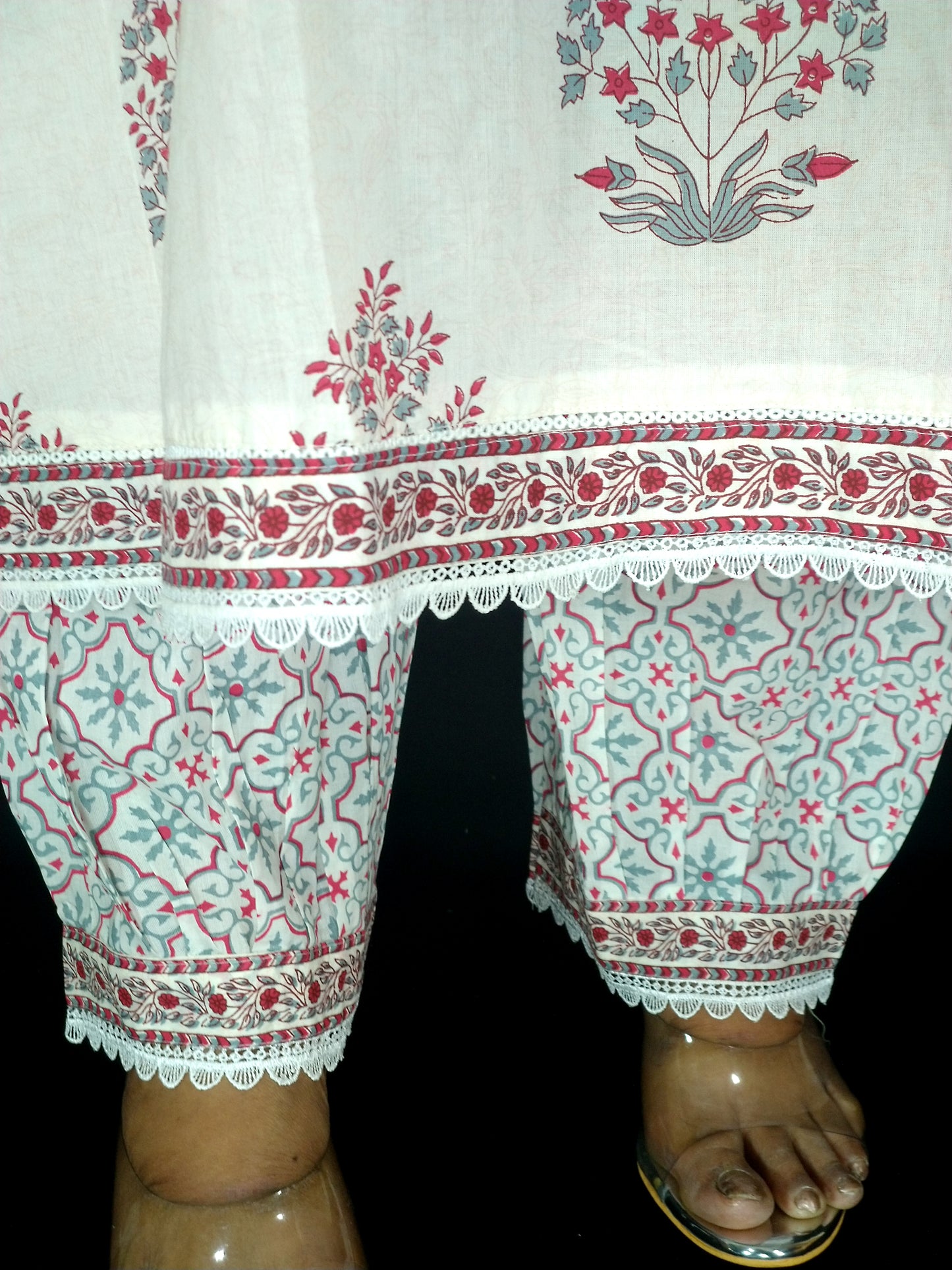 Ruhani Three Piece Straight Cut Kurti Set