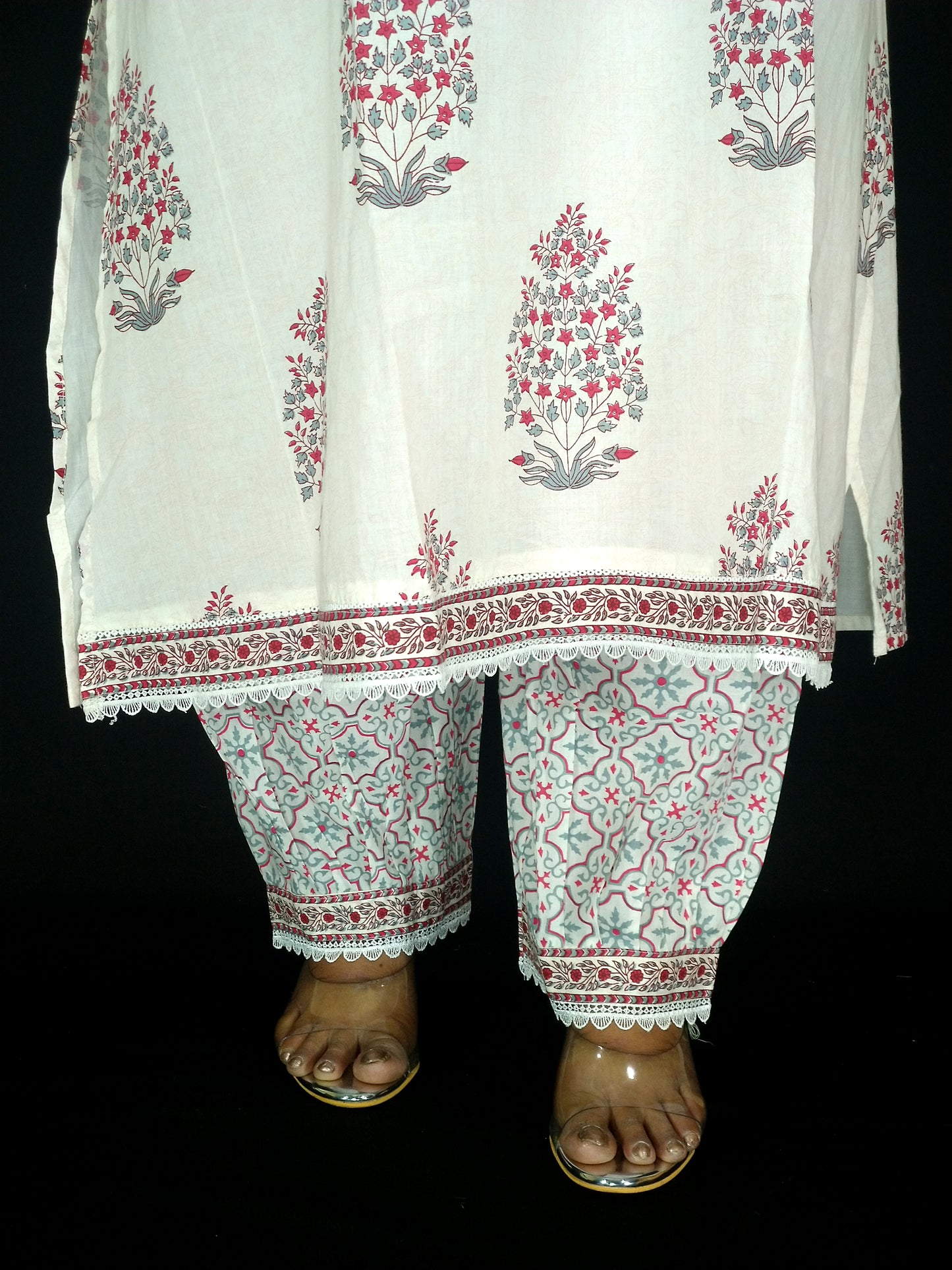 Ruhani Three Piece Straight Cut Kurti Set