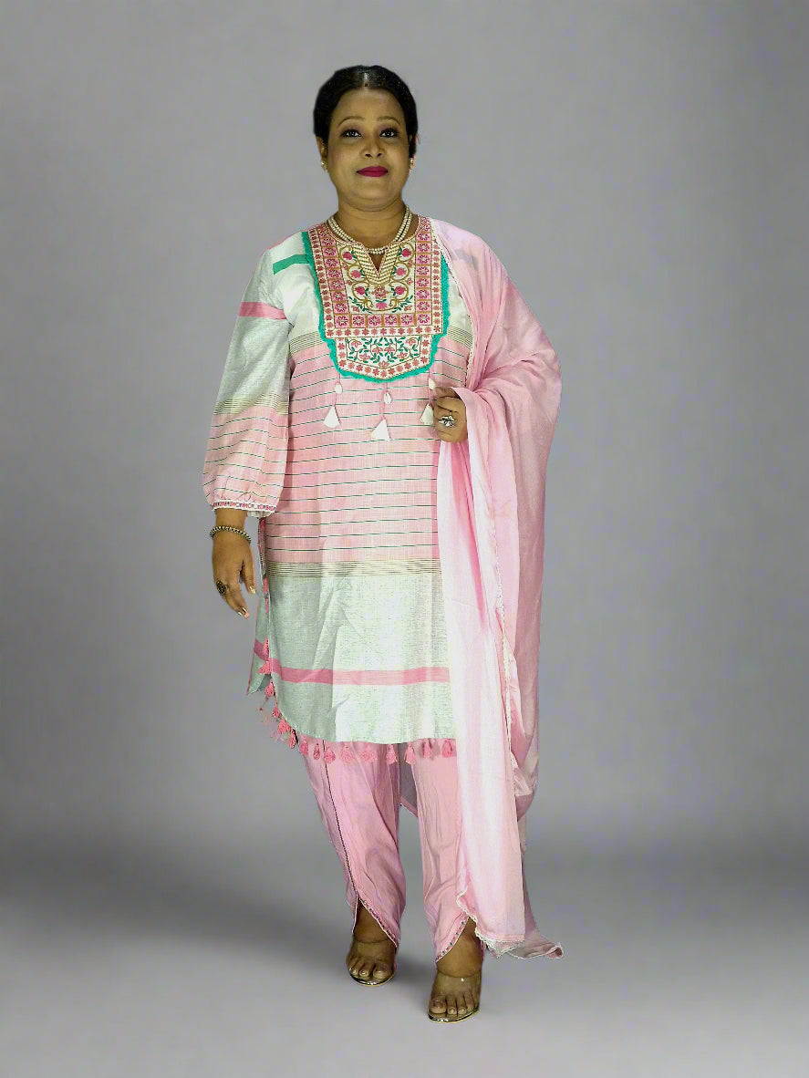Saanvi Three Piece Straight Cut Kurti Set