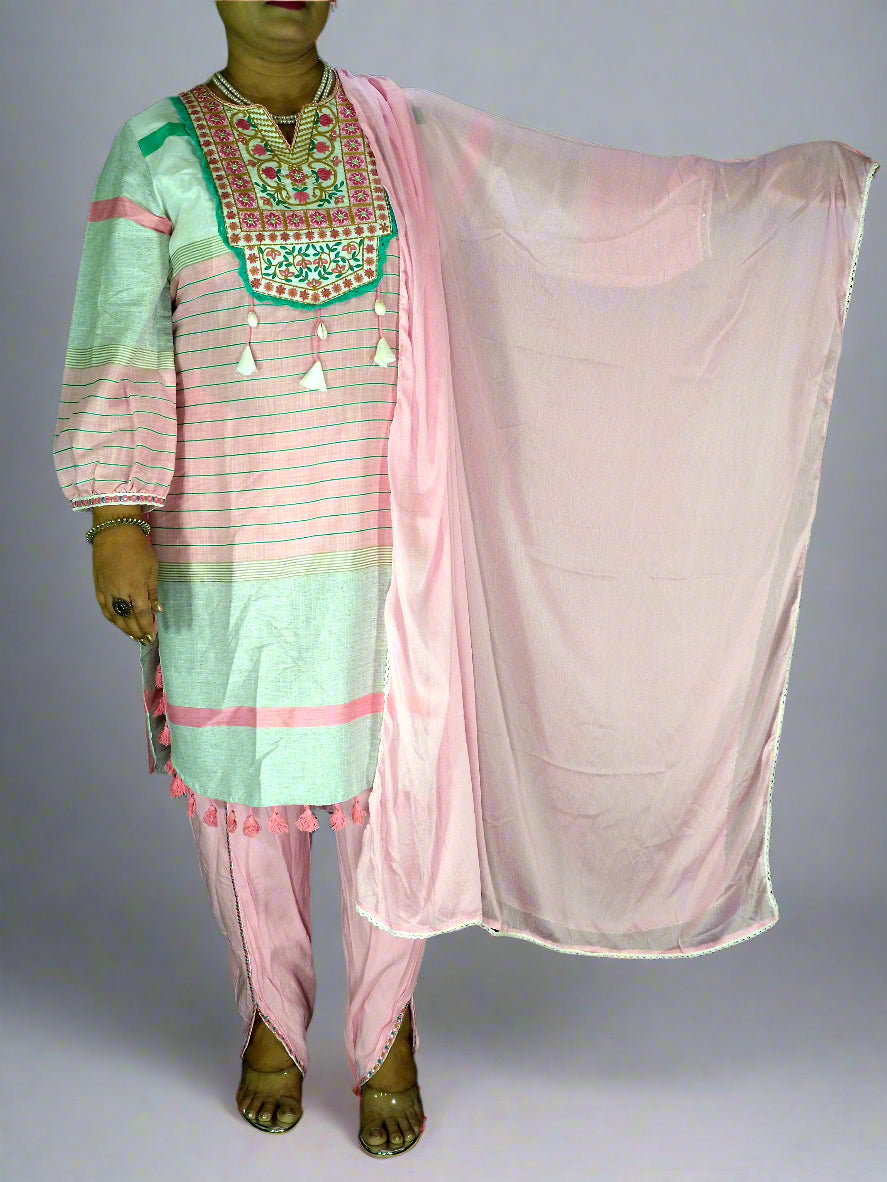 Saanvi Three Piece Straight Cut Kurti Set
