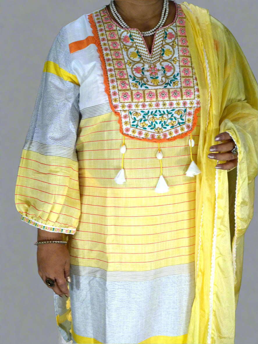 Taraana Three Piece Straight Cut Kurti Set
