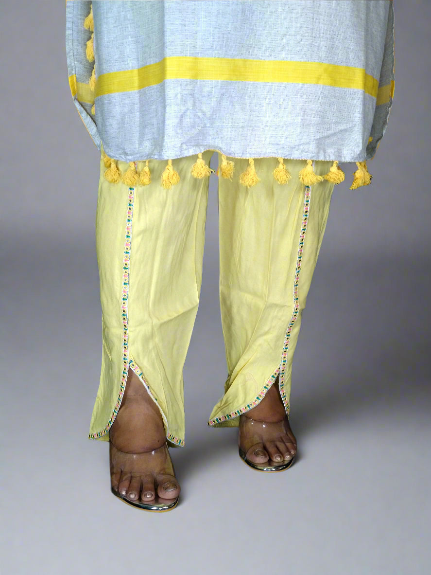 Taraana Three Piece Straight Cut Kurti Set