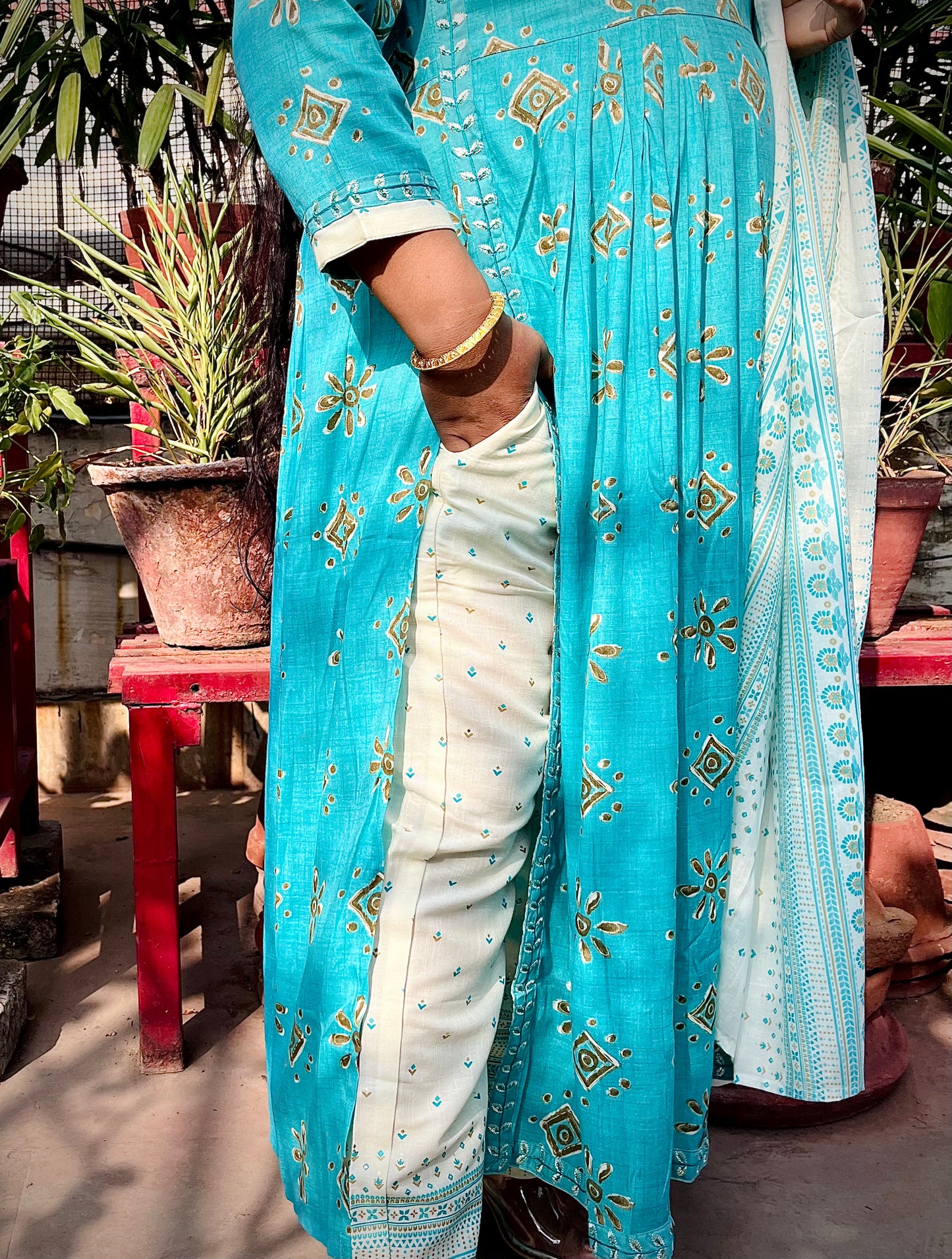 Prisha Three Piece Naira Cut Kurti Set