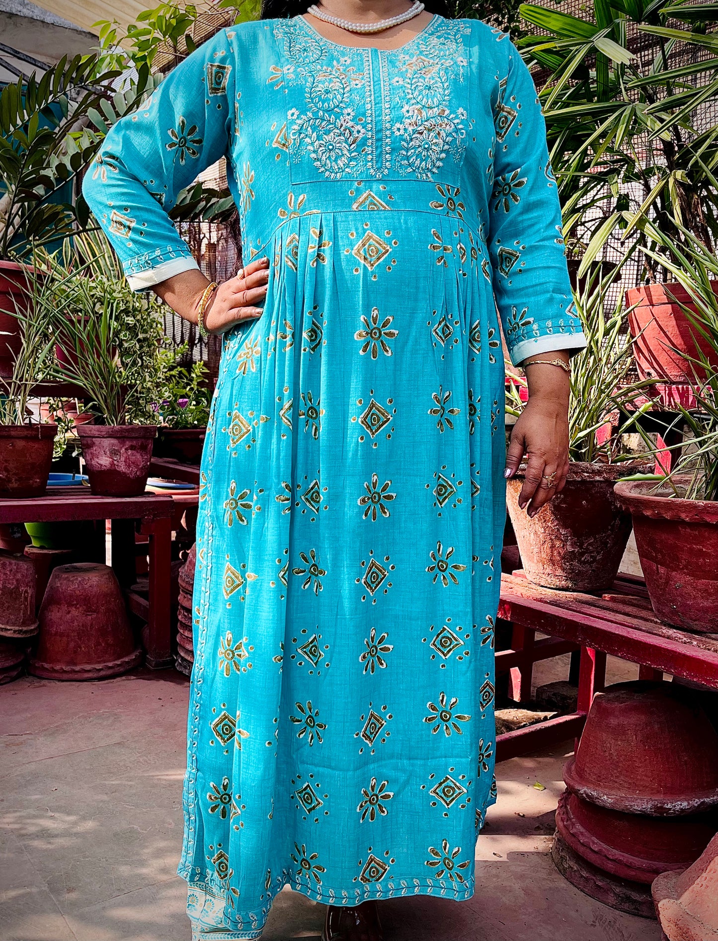 Prisha Three Piece Naira Cut Kurti Set