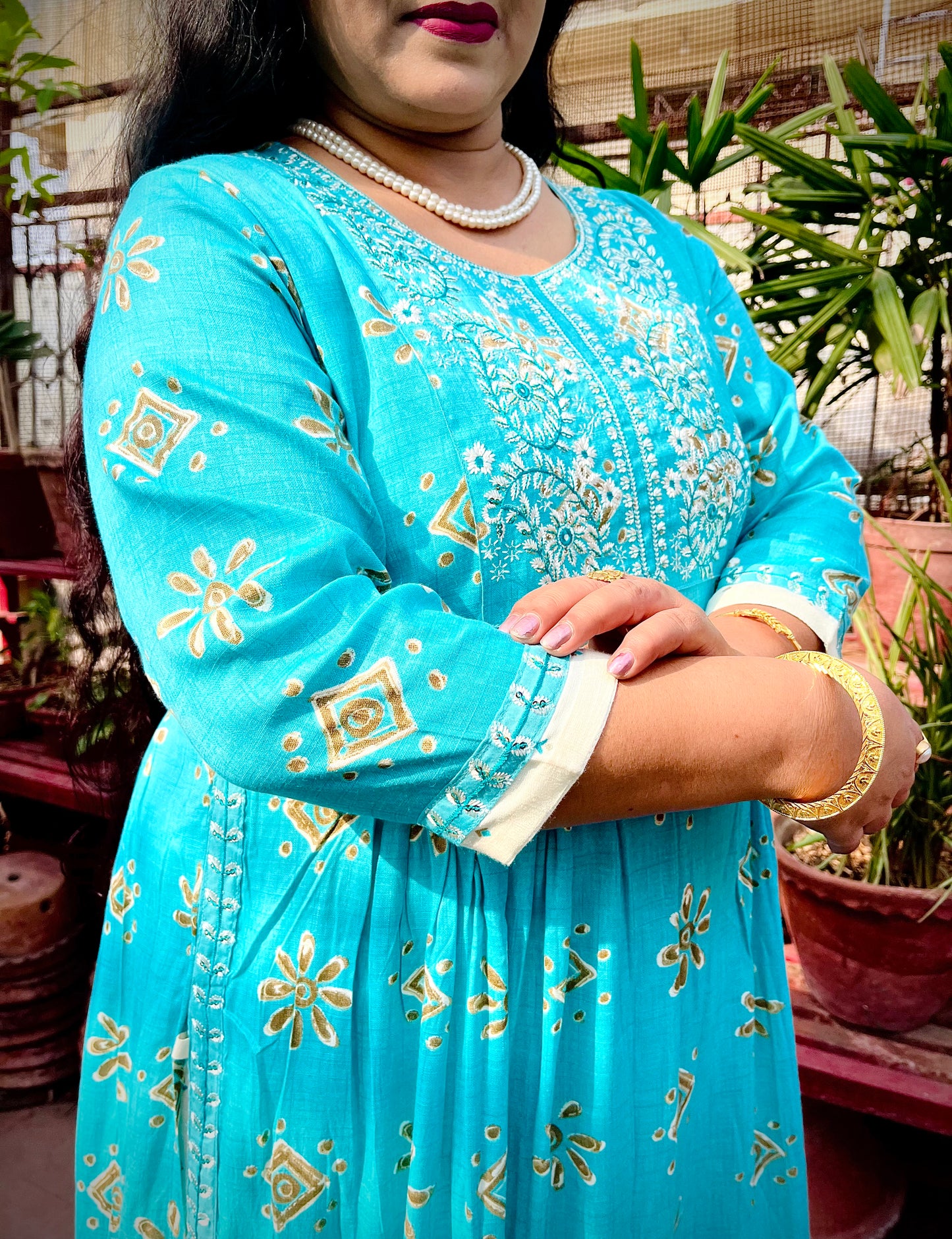 Prisha Three Piece Naira Cut Kurti Set