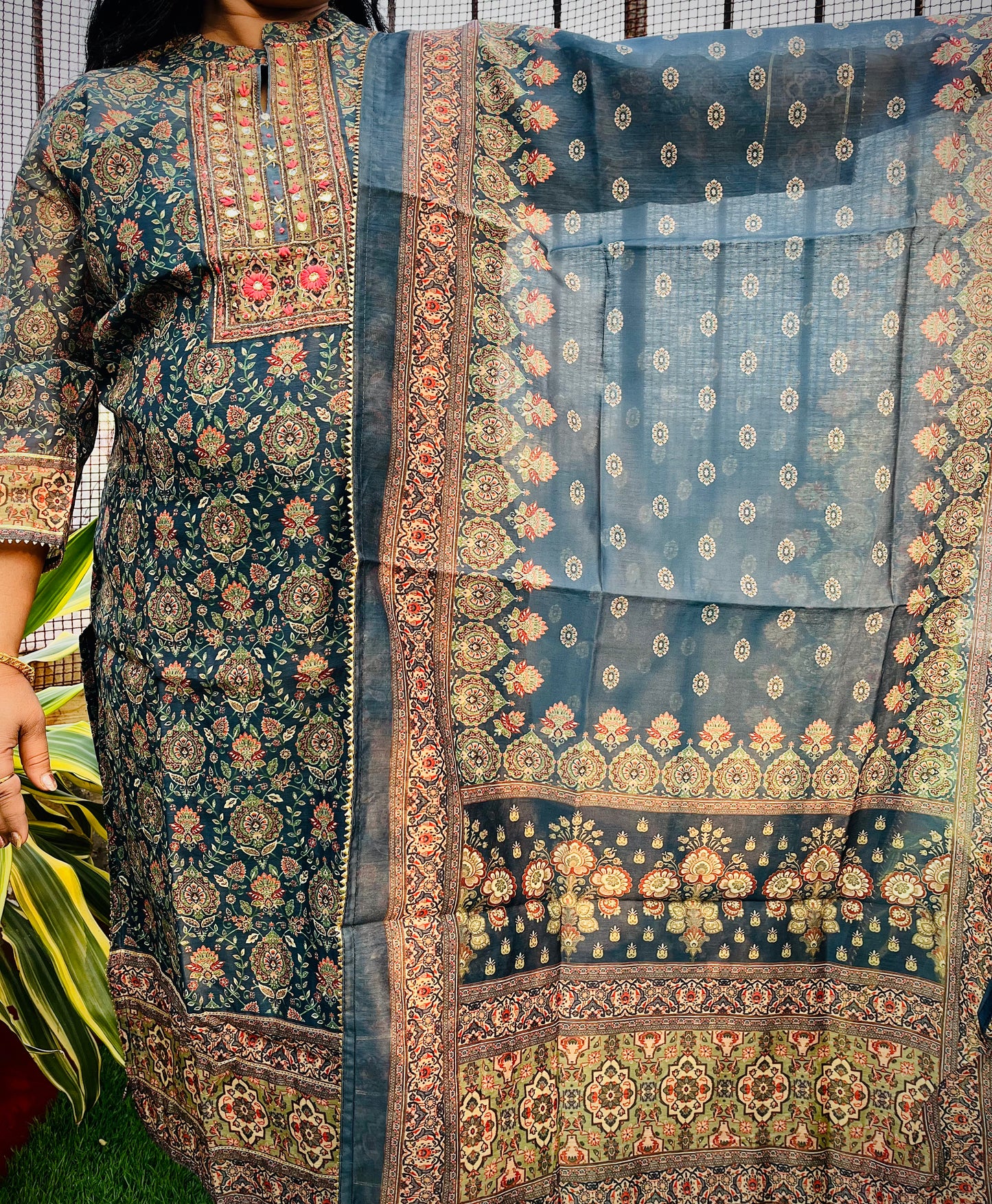 Ira Three Piece Straight Cut Kurti Set