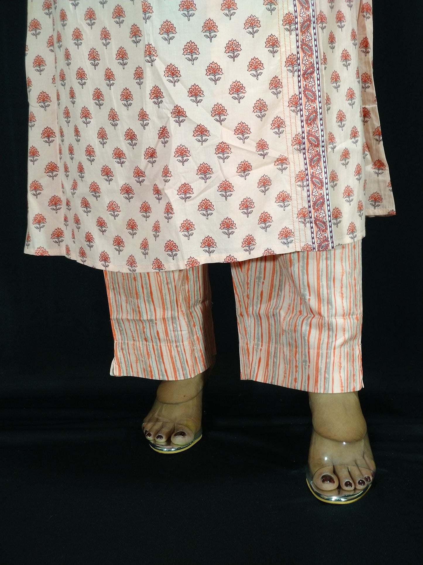 Jhanvi_Three Piece_Anghrakha_Cut Kurti Set