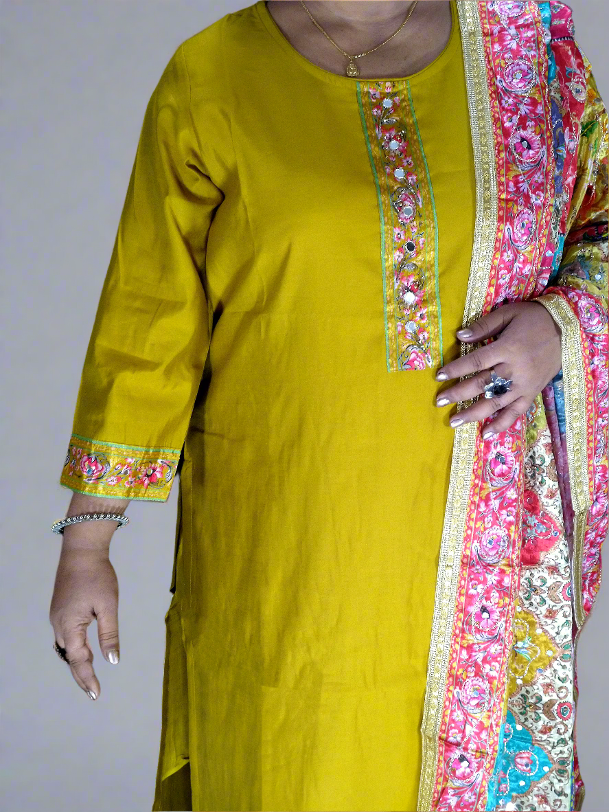 Harini Three Piece Straight Cut Kurti Set